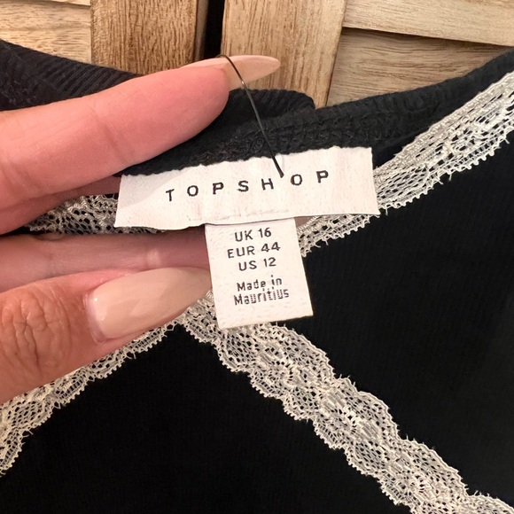NWT Topshop Black Cami with White Lace Detail - Picture 3 of 4